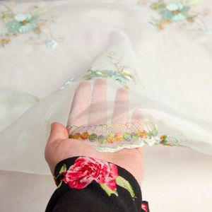 خرید آنلاین پارچه ارگانزا سوزن دوزی موژان