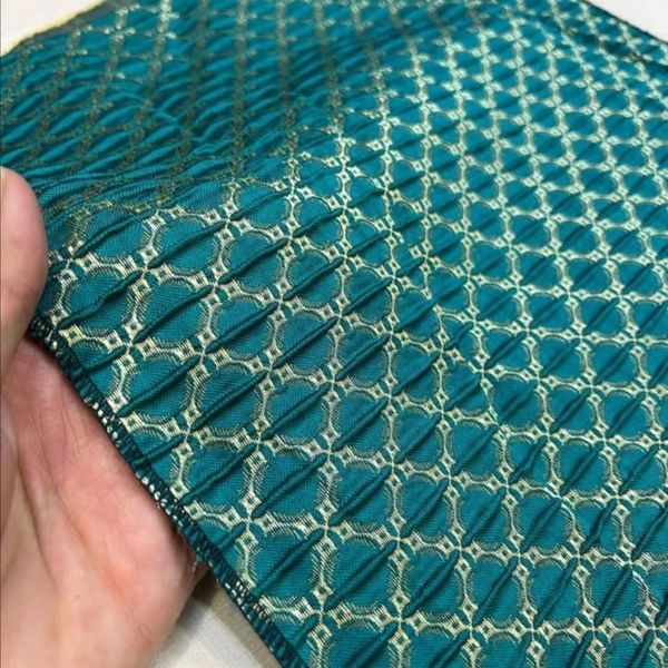 پارچه تافته ژاکارد پفکی هندی