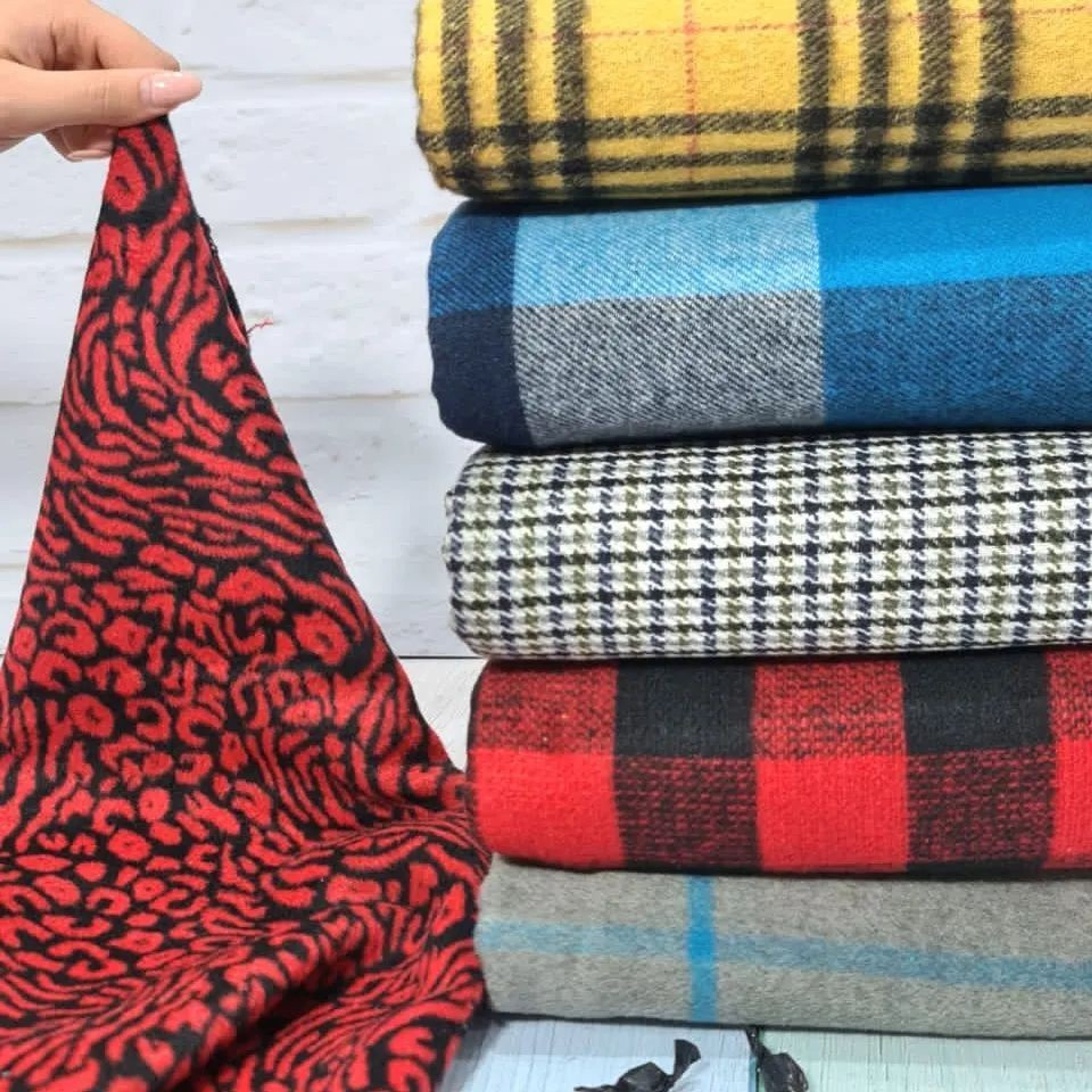 فروش اینترنتی پارچه موهر پشمی