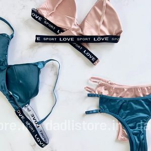 خرید آنلاین ست شورت و سوتین ساتن فانتزی Love Sport