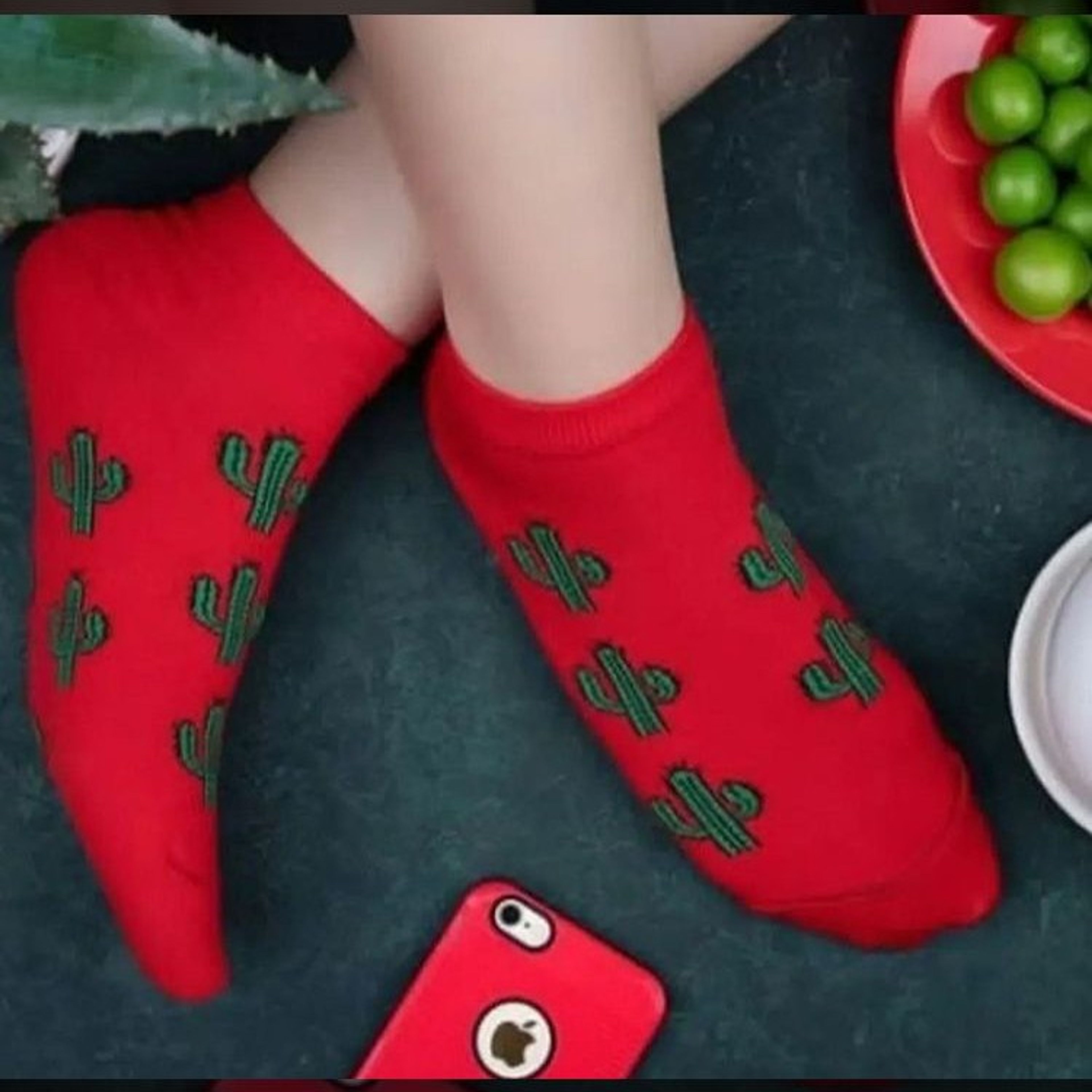 خرید اینترنتی جوراب نخ پنبه مچی رنگی طرح کاکتوس