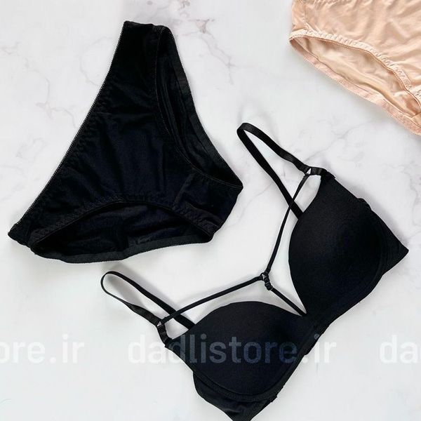 ست شورت و سوتین اسفنجی مانکنی هارنس دار