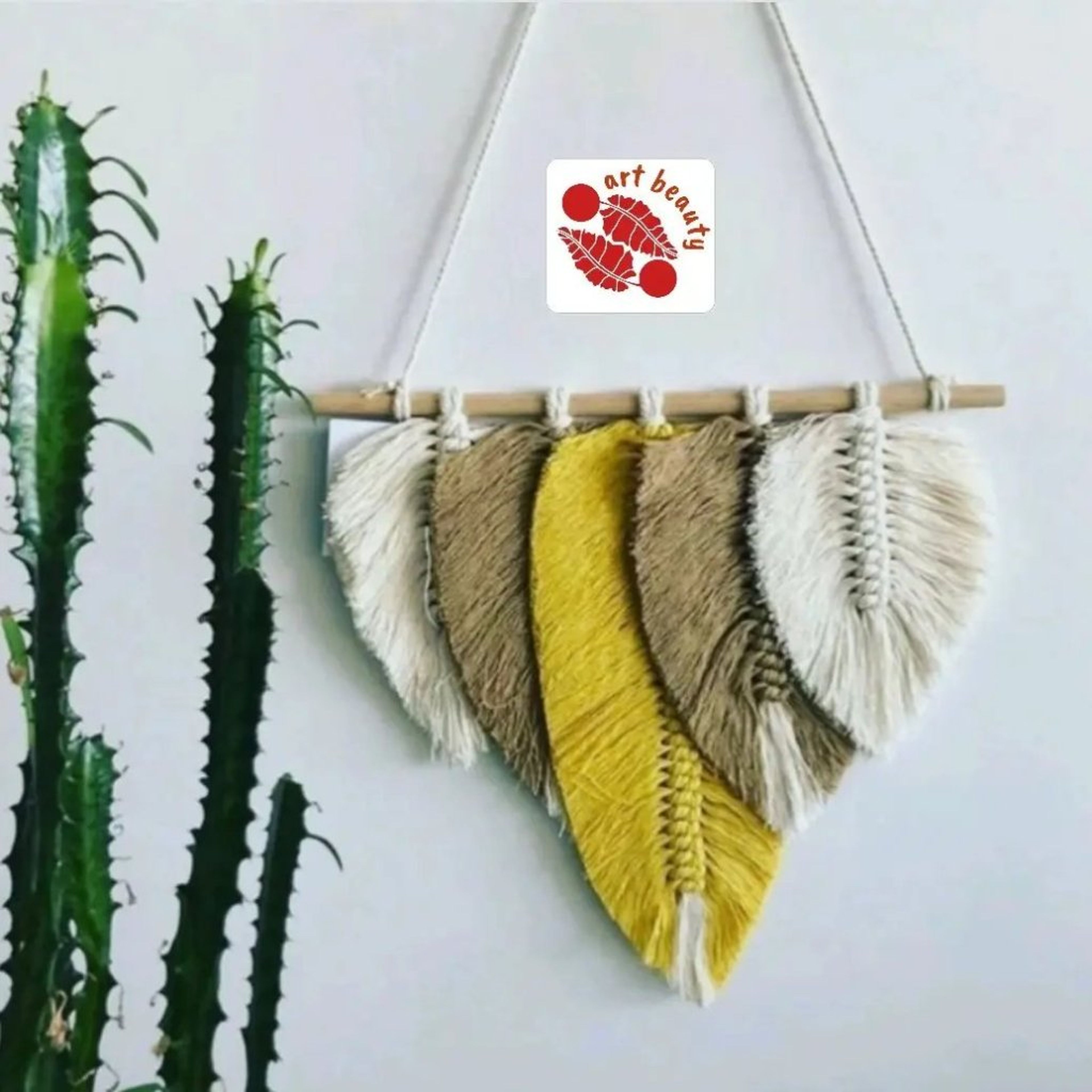خرید آنلاین دیوارکوب مکرومه بافی برگ خردلی قهوه ای