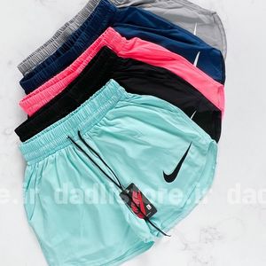 خرید اینترنتی شورتک ورزشی بغل هلال نایکی Nike