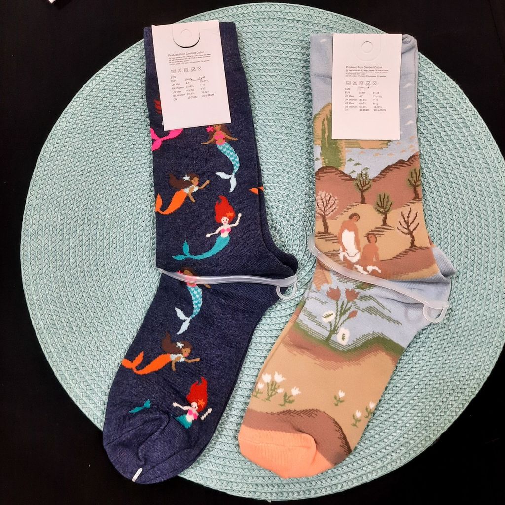 خرید انلاین جوراب ساقدار زنانه طرح هنری