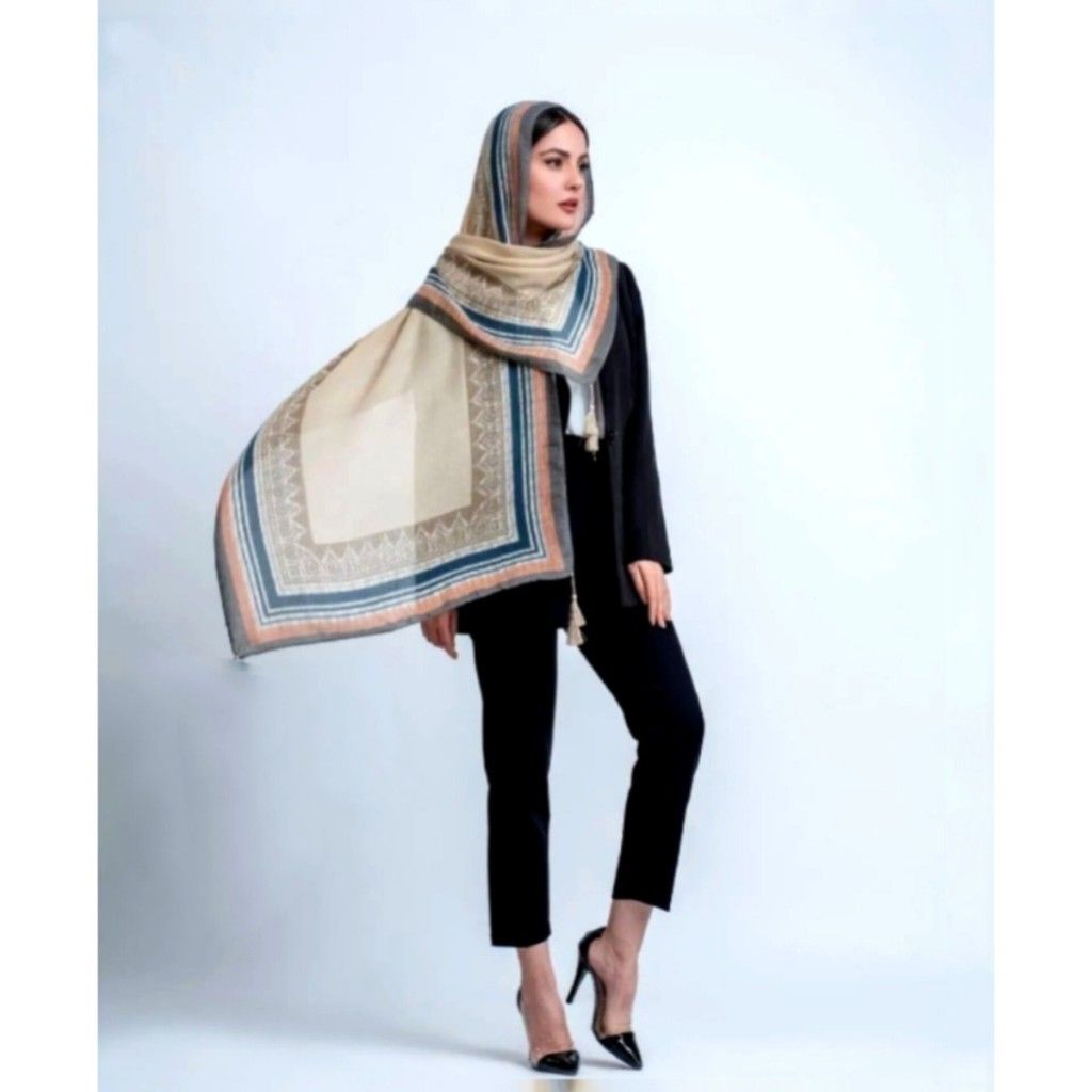 فروش اینترنتی شال نخی منگوله دار زنانه