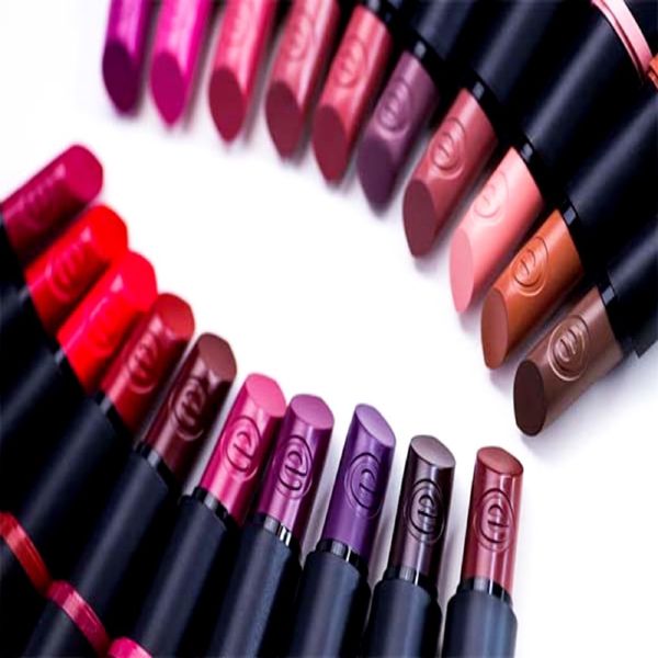 رژ لب جامد اولترا لست اسنس  ‎ 01 / Essence Lipstick Ultra Last Instant Colour