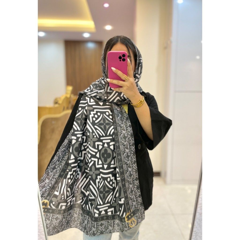 خرید آنلاین شال نخی طرح Lv