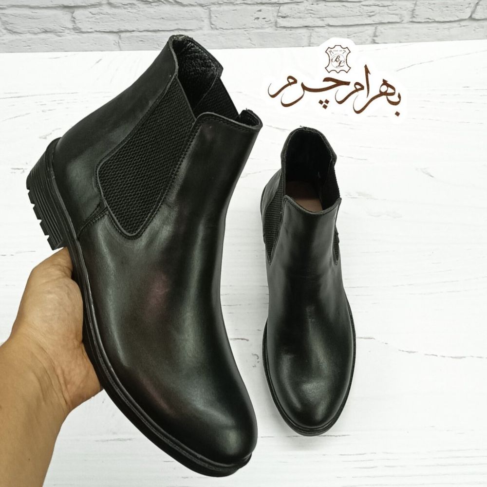 خرید اینترنتی نیم بوت زنانه اسپرت چرم طبیعی مشکی مدل کوئین 