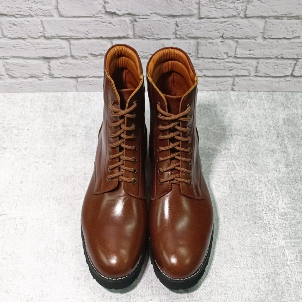 فروش اینترنتی بوت مردانه اسپرت چرم طبیعی دست دوز دماوند قهوه ای 