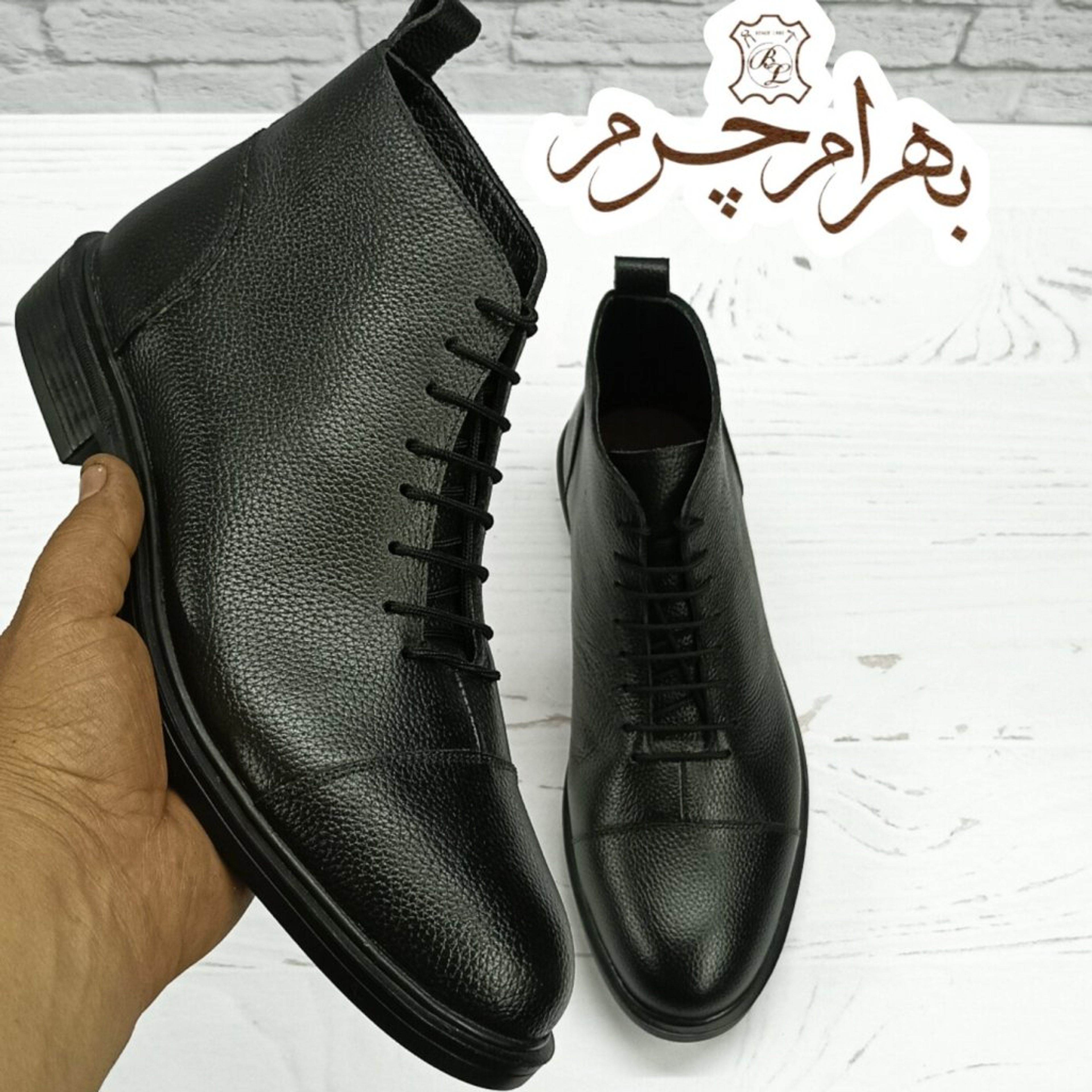 خرید اینترنتی نیم بوت مردانه اسپرت چرم طبیعی دست دوز مدل کارول مشکی