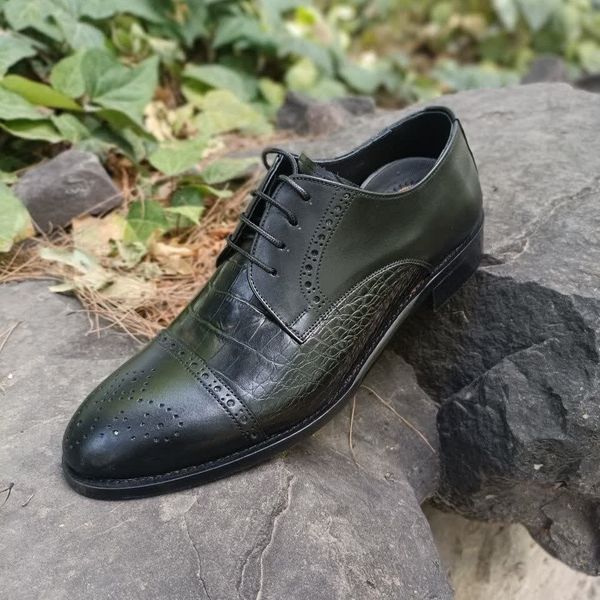 کفش مردانه مجلسی چرم طبیعی مشکی مدل کارلو کروکودیلی