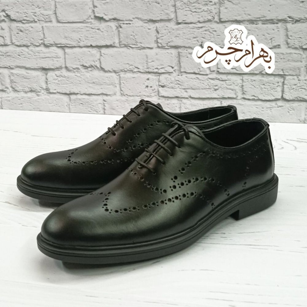 خرید اینترنتی کفش مردانه اداری روزمره چرم طبیعی دست دوز مشکی مدل الویس 