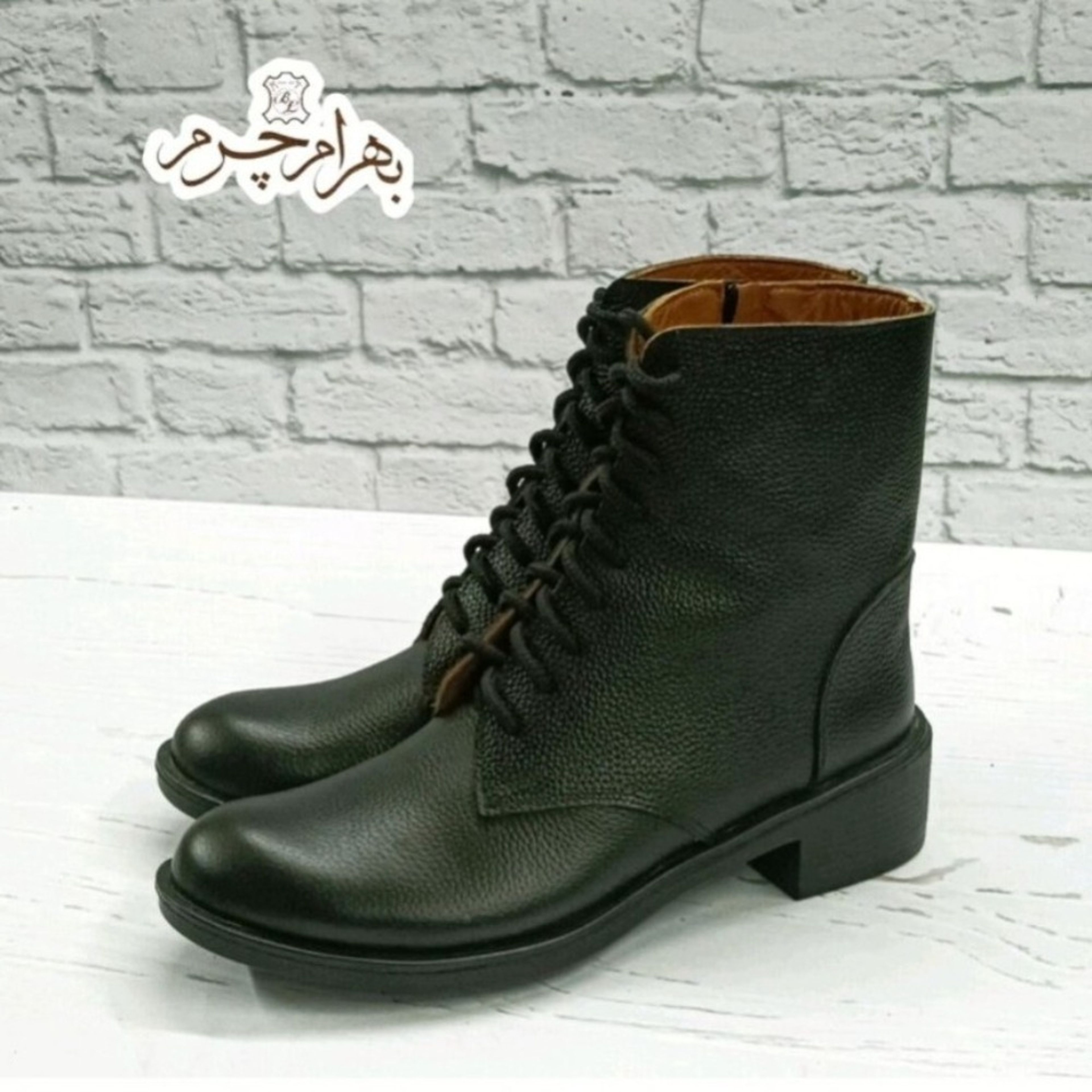 قیمت ارزان نیم بوت زنانه اسپرت چرم طبیعی مدل مونیکا مشکی