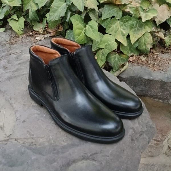نیم بوت مردانه  اسپرت چرم طبیعی  مشکی مدل یورک
