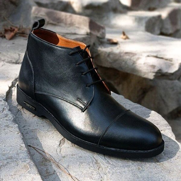 نیم بوت مردانه اسپرت چرم طبیعی مشکی مدل فیوره