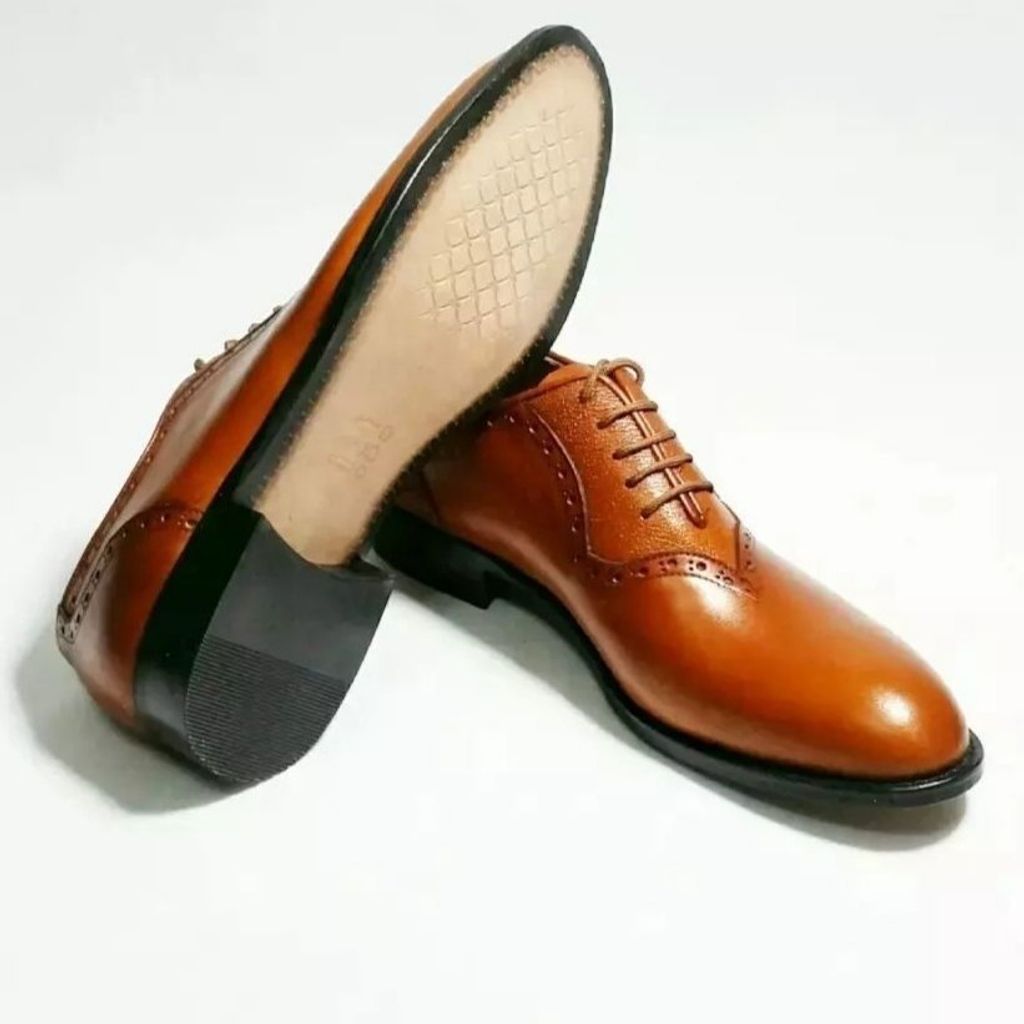 فروش اینترنتی کفش مردانه مجلسی چرم طبیعی مدل ژرژ عسلی