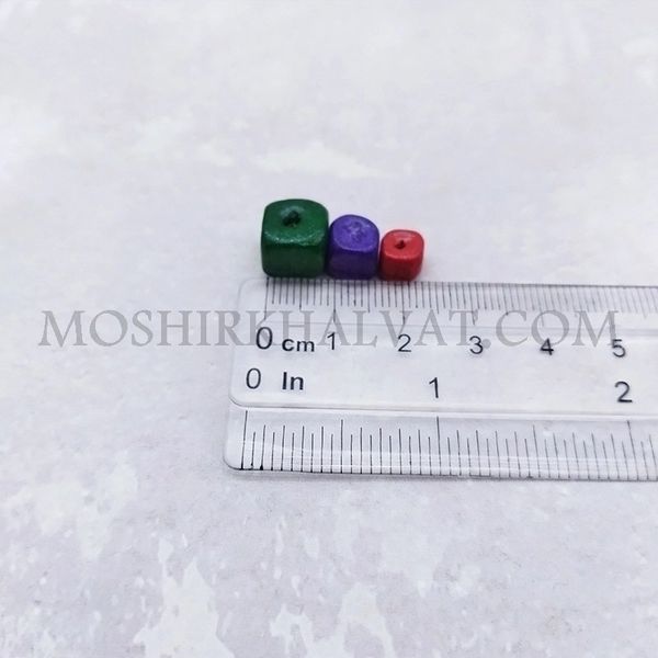 مهره چوبی مکعبی رنگی