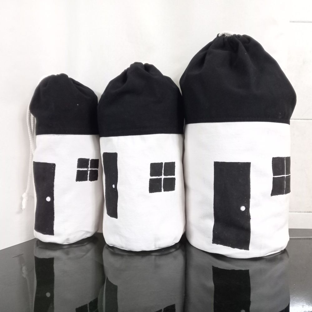خرید اینترنتی ارگانیزر طرح خانه 3 عددی ، مناسب اتاق کودک و سیسمونی، کاربردی دوخته شده با پارچه کتان کجراه جنس اعلا، نقاشی با دست