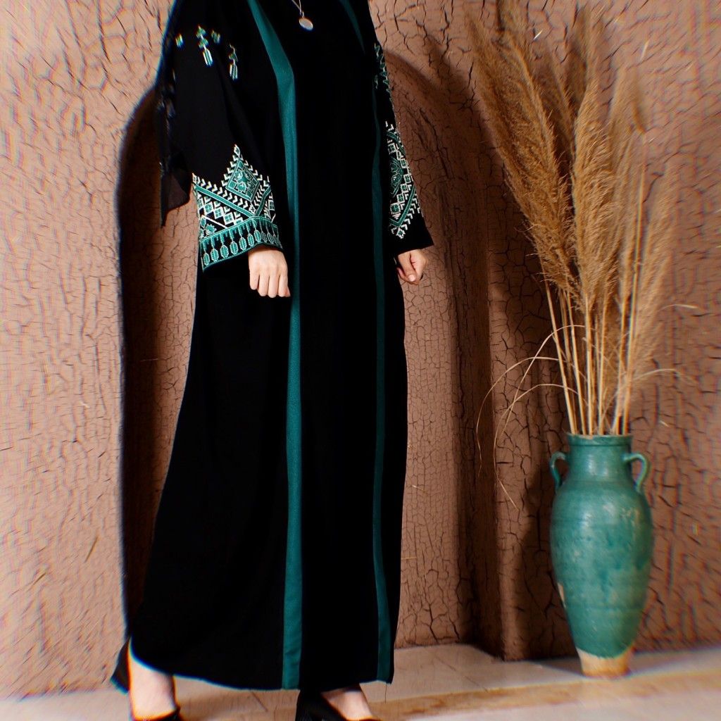 فروش اینترنتی عباکفتان مشکی سوزندوزی کد 14206