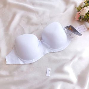 خرید آنلاین سوتین دکلته بند نامریی اسفنجی فنردار سفید ینینچی