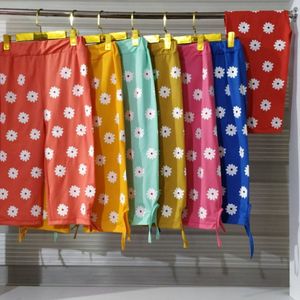 شلوارک ویسکوز قواره دار اسپان تمام چاپ