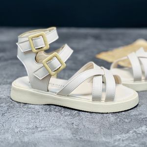 خرید اینترنتی قیمت صندل دخترانه طرح گلادیاتور کد 030601