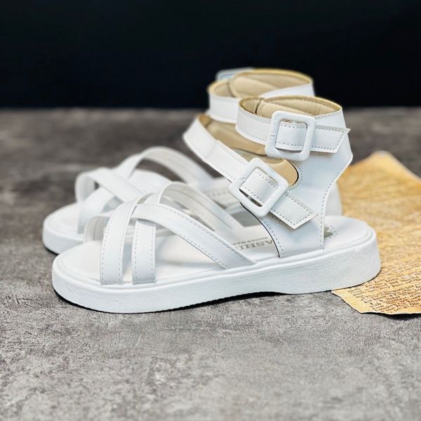 صندل دخترانه طرح گلادیاتور کد 030601