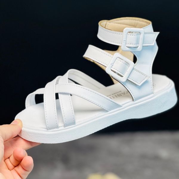 صندل دخترانه طرح گلادیاتور کد 030601