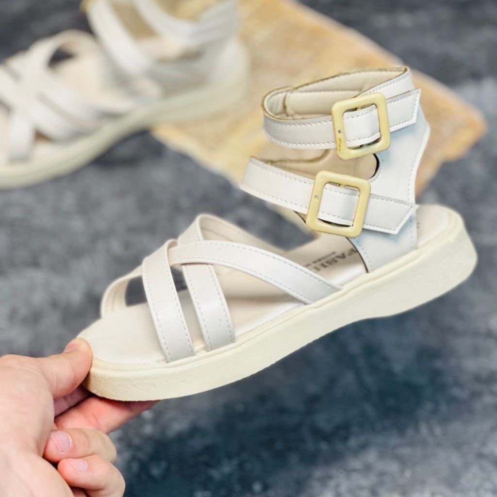 خرید اینترنتی قیمت صندل دخترانه طرح گلادیاتور کد 030601