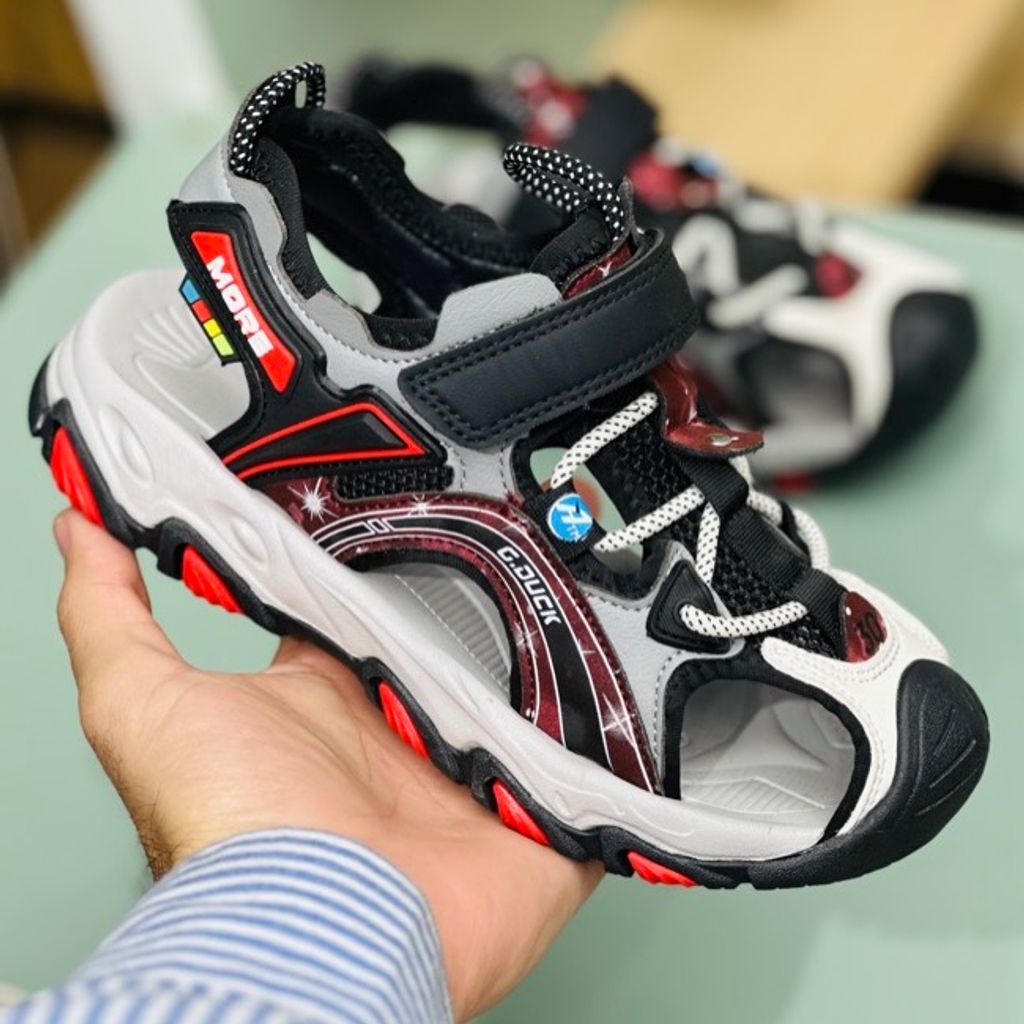 خرید اینترنتی قیمت صندل بچگانه چسبی طرح more برند G.duck کد 030606