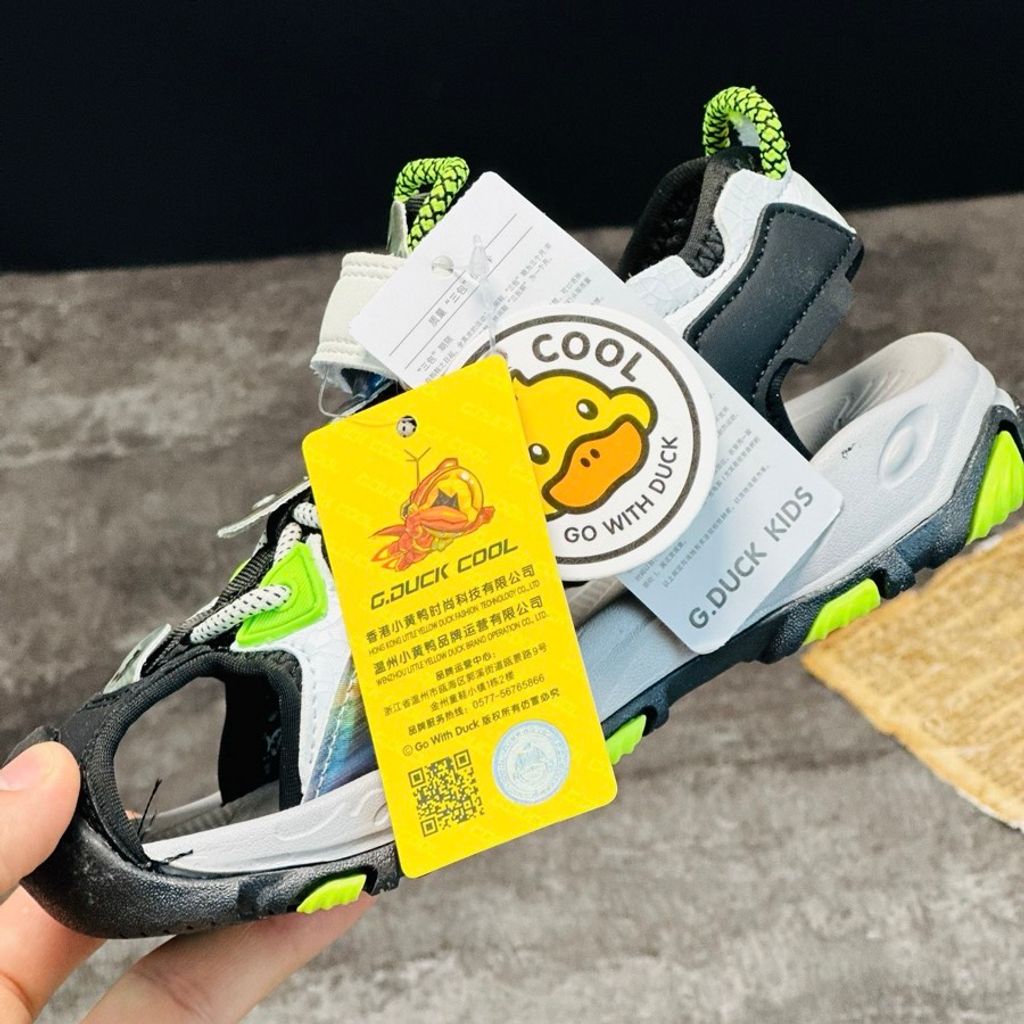 خرید اینترنتی قیمت صندل بچگانه چسبی طرح more برند G.duck کد 030606