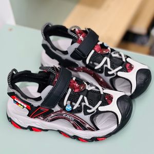 خرید اینترنتی قیمت صندل بچگانه چسبی طرح more برند G.duck کد 030606