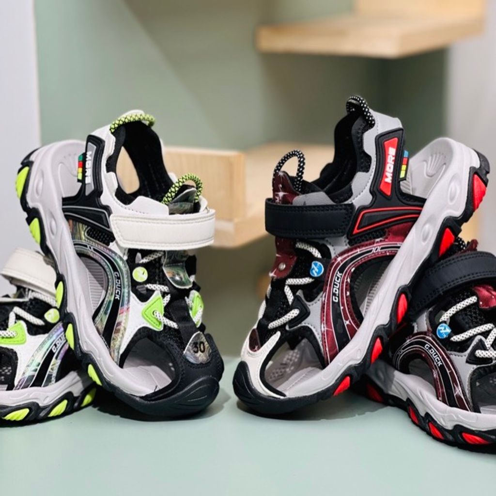 خرید اینترنتی قیمت صندل بچگانه چسبی طرح more برند G.duck کد 030606