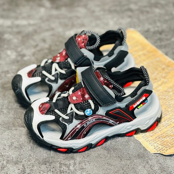 صندل بچگانه چسبی طرح more برند G.duck کد 030606