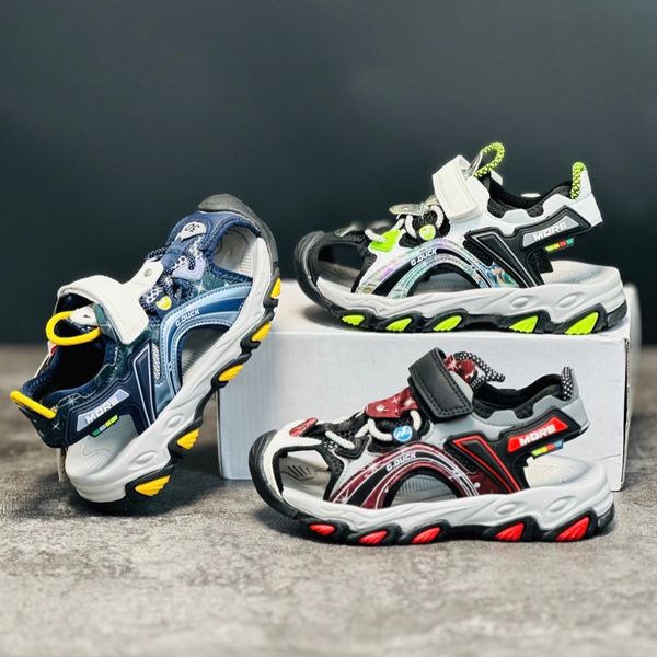 صندل بچگانه چسبی طرح more برند G.duck کد 030606