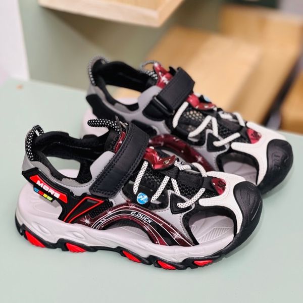 صندل بچگانه چسبی طرح more برند G.duck کد 030606