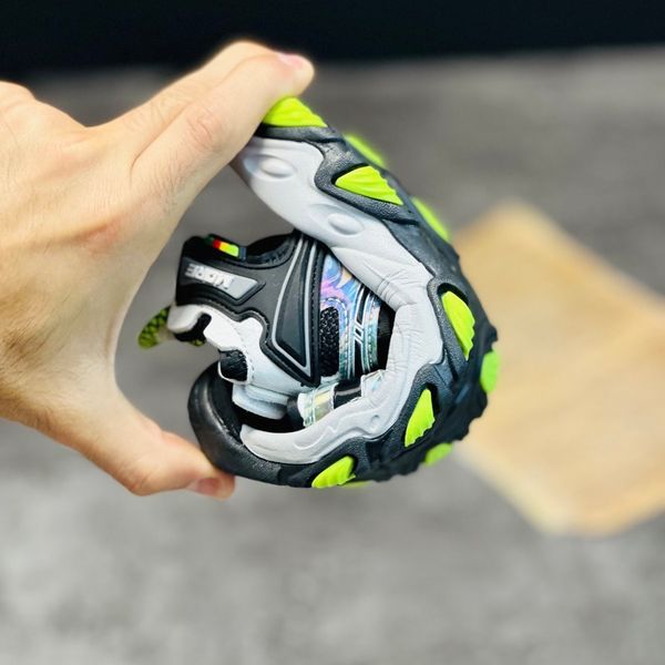 صندل بچگانه چسبی طرح more برند G.duck کد 030606