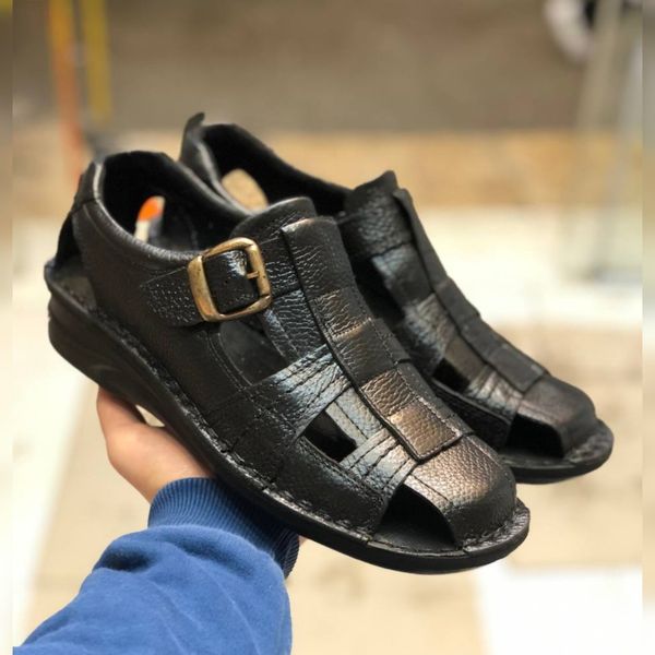 صندل چرم  طبی مردانه طرح کلارک مشکی