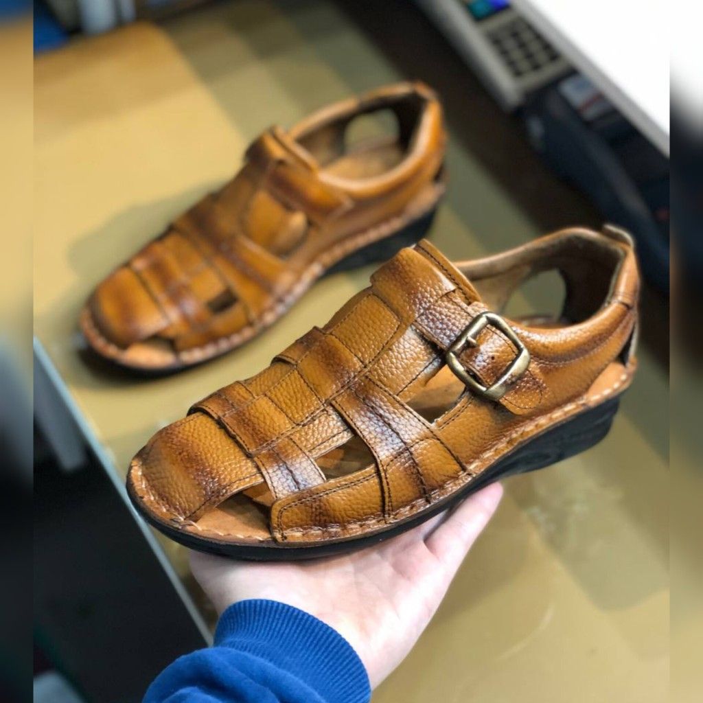 خرید اینترنتی صندل چرم طبی مردانه طرح کلارک رنگ عسلی
