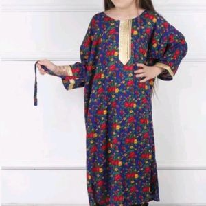 فروش اینترنتی پیراهن ساحلی دخترانه طلاکوب گل ریز برای 8 سال تا 12 سال قد پیراهن 100 سانت