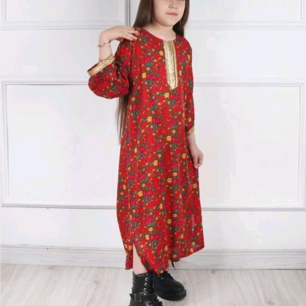 خرید اینترنتی پیراهن ساحلی دخترانه طلاکوب گل ریز برای 8 سال تا 12 سال قد پیراهن 100 سانت