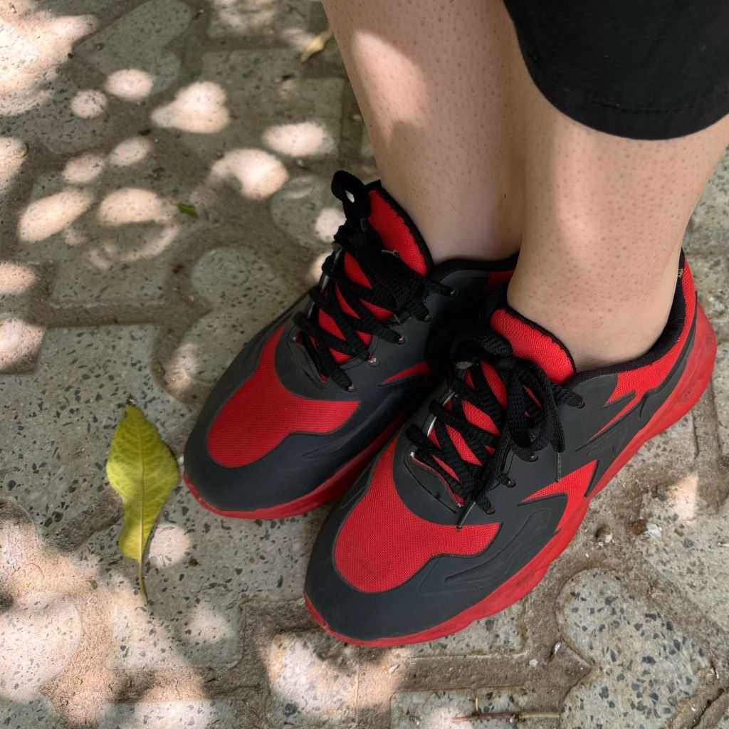 خرید اینترنتی کفش اسپرت