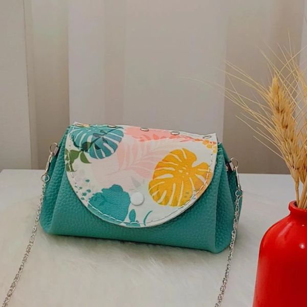کیف دوشی چرمی طرحدار