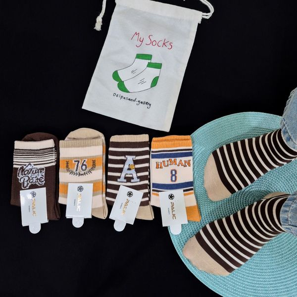 جوراب ساقدار زنانه طرح کرم قهوه ای