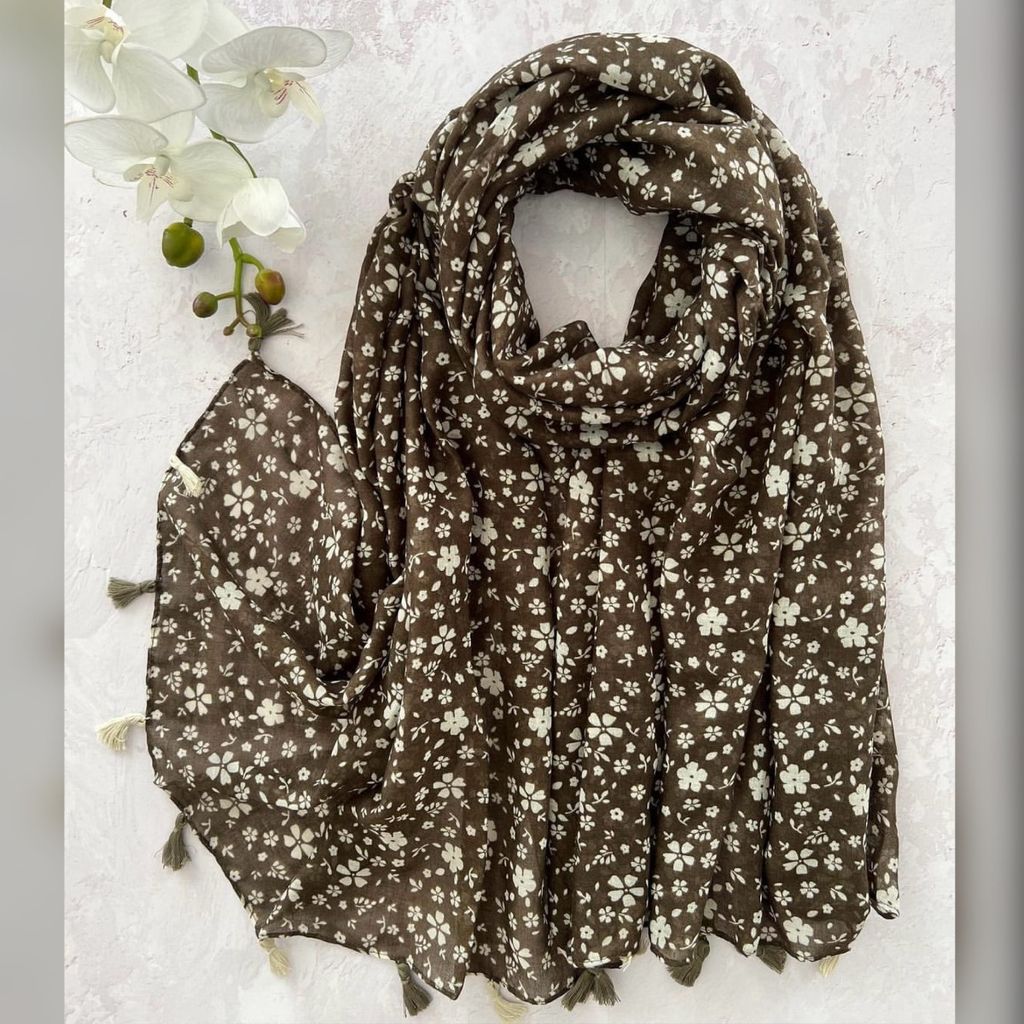 خرید اینترنتی شال طرحدار نخ چهارفصل