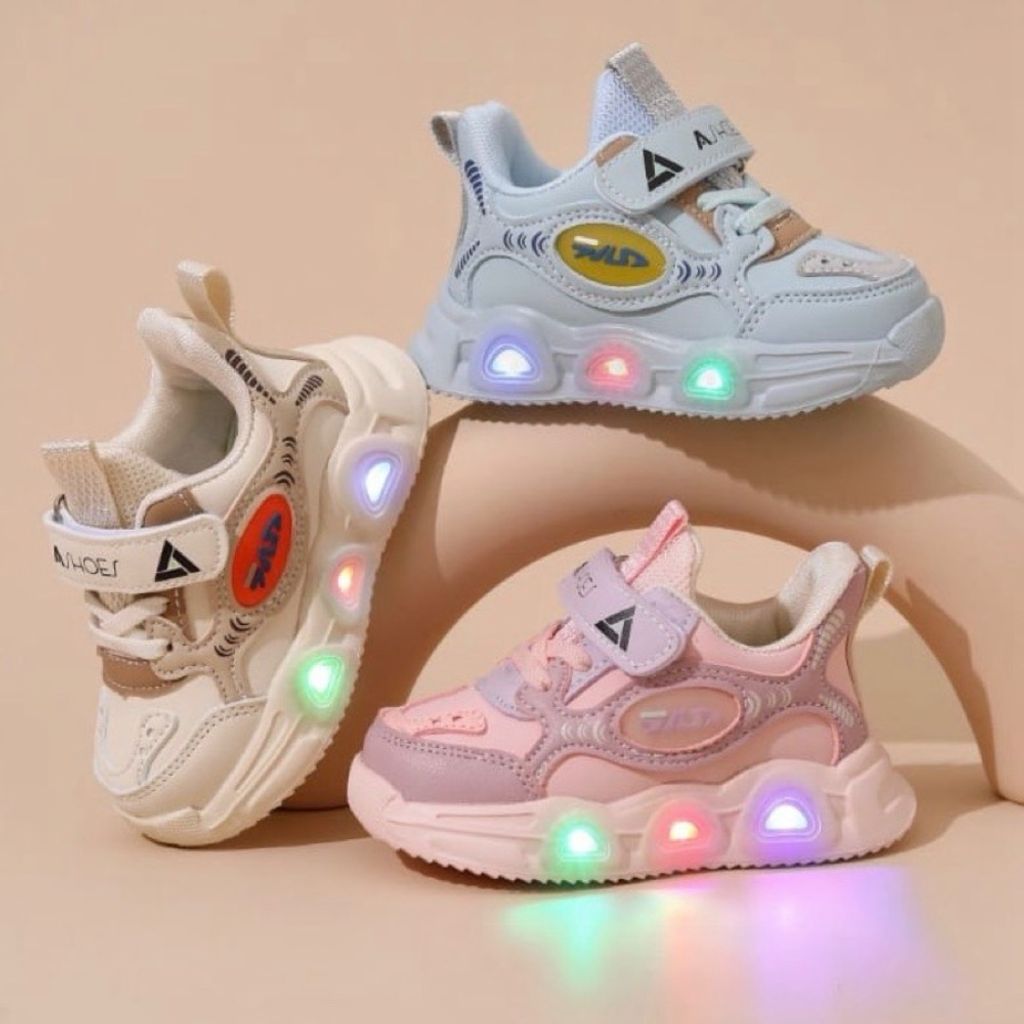 خرید اینترنتی کتونی بچگانه چراغدار طرح Fila برند Ashoes کد 070706