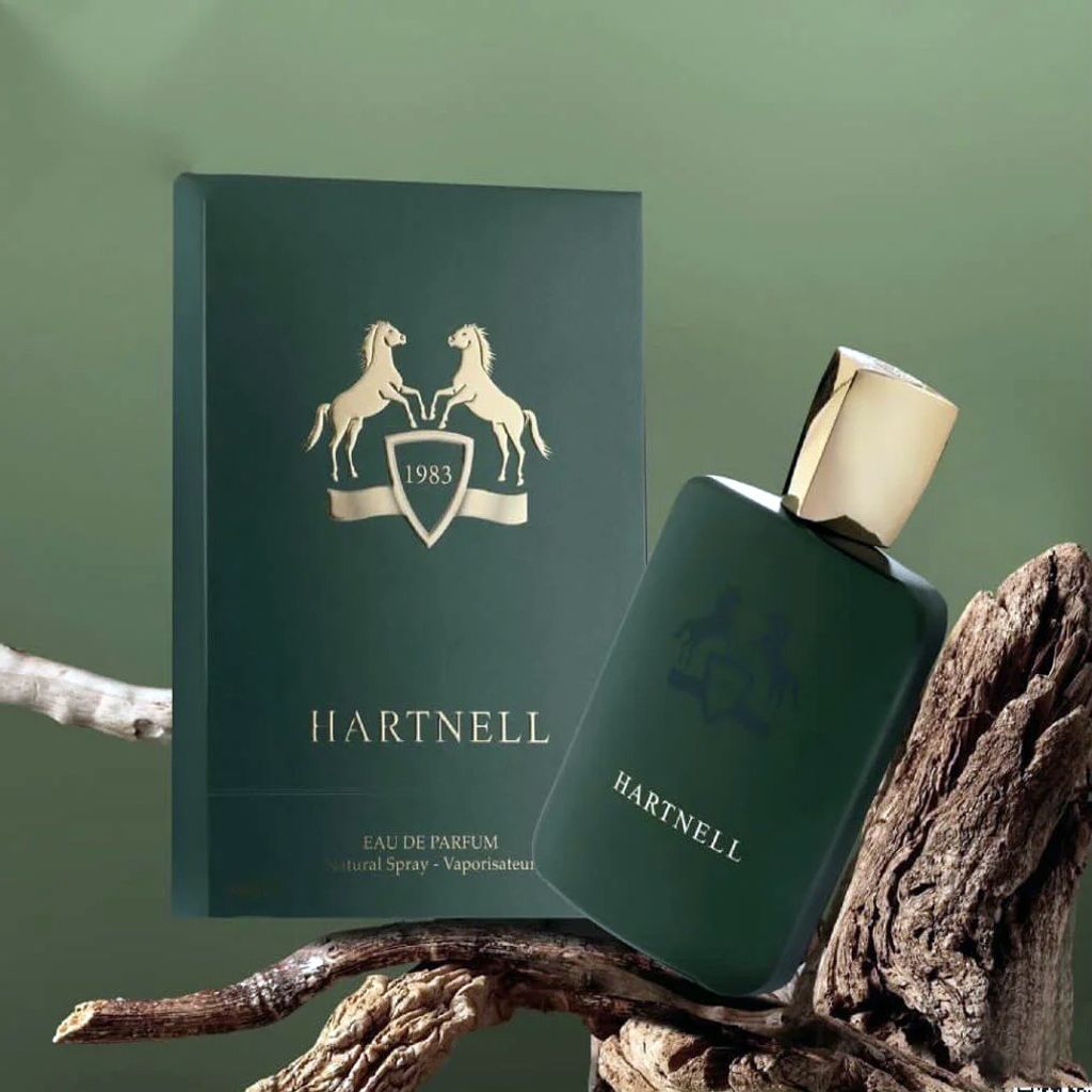 خرید اینترنتی عطر ادکلن کمیاب و با کیفیت مردانه هالتان فراگرنس ورد - ماندگاری و پخش بو عالی - رایحه شیرین و عودی - عطر امضاء