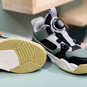 خرید اینترنتی قیمت کتونی طرح جردن4 برند BKG کد 071902