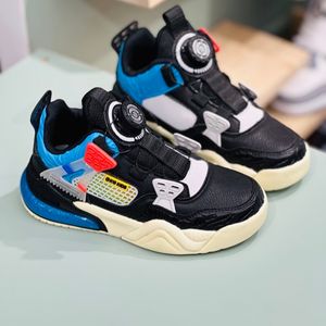 خرید اینترنتی قیمت کتونی طرح جردن4 برند BKG کد 071902